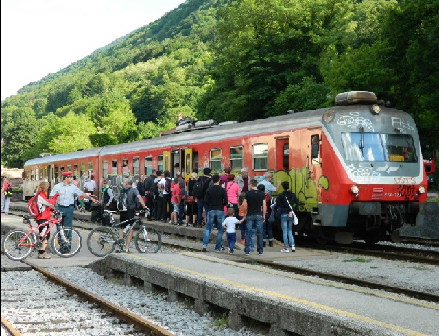 Izšel je zbornik dobrih praks Trajnostna mobilnost v praksi