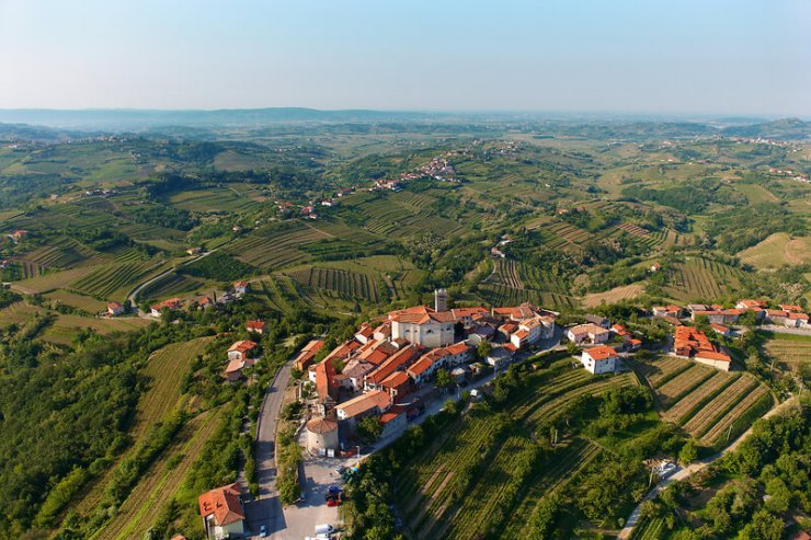 F004825-14_smartno_goriska_brda_orig_jpg-photo-s