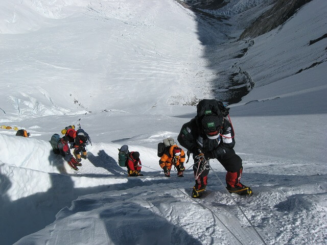 mount-everest-89590_640