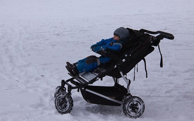 stroller-2809297_640