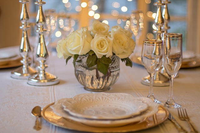 table-3018151_640