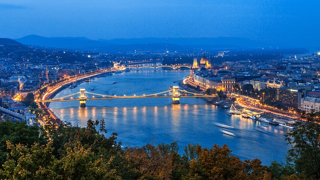 budapest-3760434_640