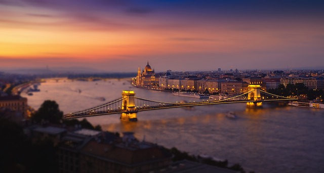budapest-1959378_640