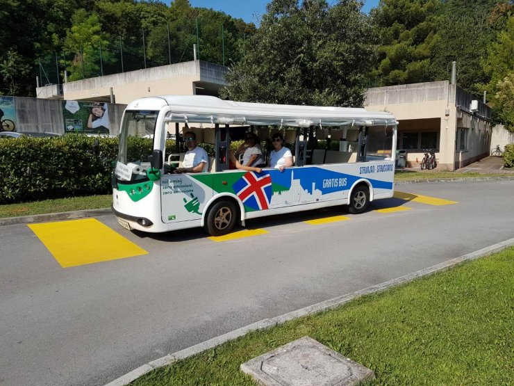 Novost v Krajinskem parku Strunjan: brezplačni minibus do konca septembra