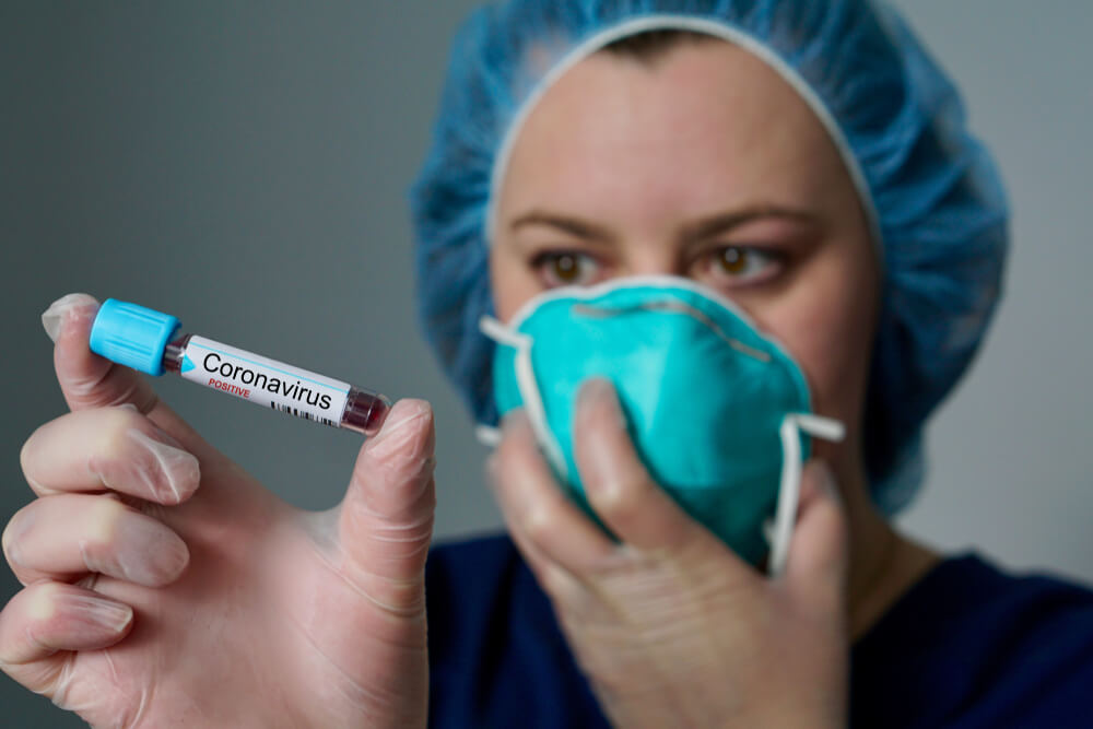 Nov koronavirus - kakšni so znaki in kako se prenaša?