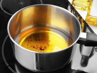 Kam z odpadnim jedilnim oljem?