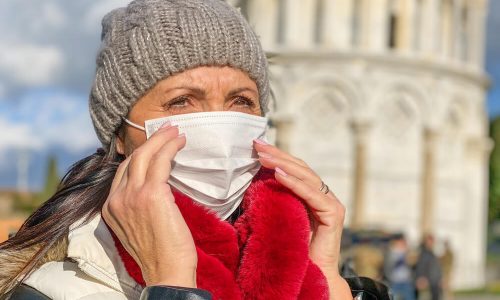 Koronavirus bolj ogroža predele, kjer je bolj onesnažen zrak?